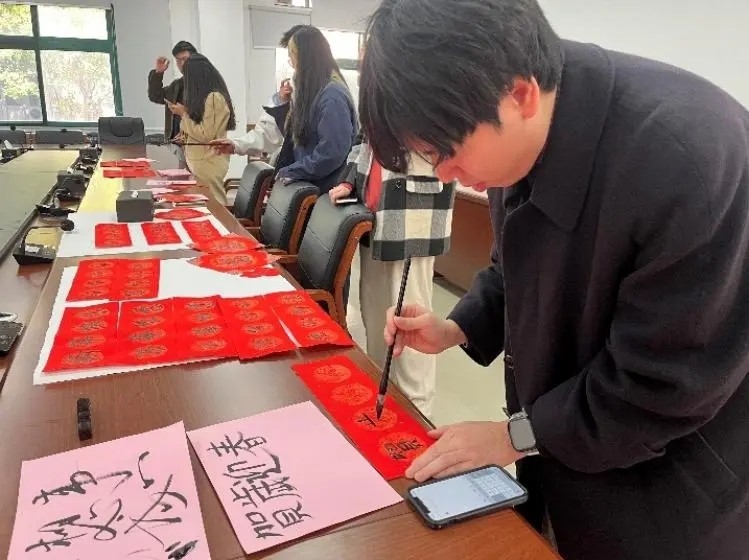 已移除此图像。由于安全原因,仅允许来自本地域的图像。 已移除图像。