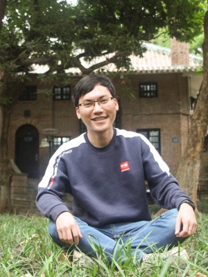 黄耀福